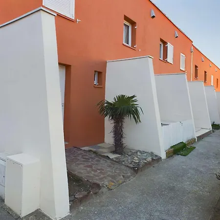 Lumineux 2 Pieces, Terrasse, Proche Plage, Parking, Grau D'agde - Fr-1-423-316 Apartment Le Grau-d'Agde