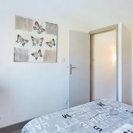 Lumineux 2 Pieces, Terrasse, Proche Plage, Parking, Grau D'agde - Fr-1-423-316 *